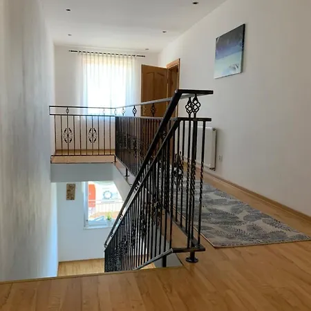 Goscinne Teresa Jeka Homestay
