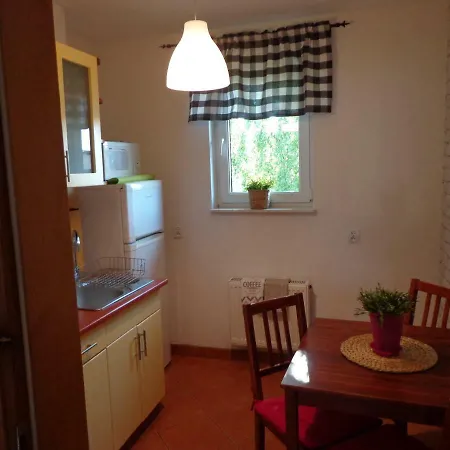 Goscinne Teresa Jeka