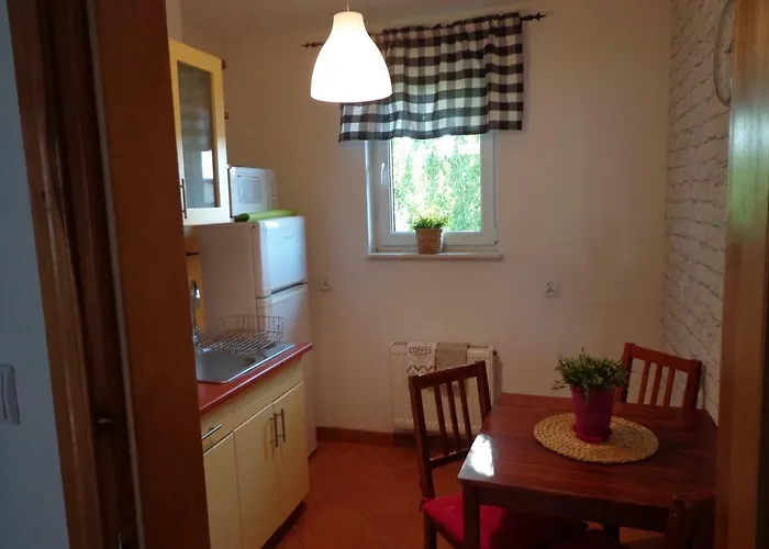 Goscinne Teresa Jeka